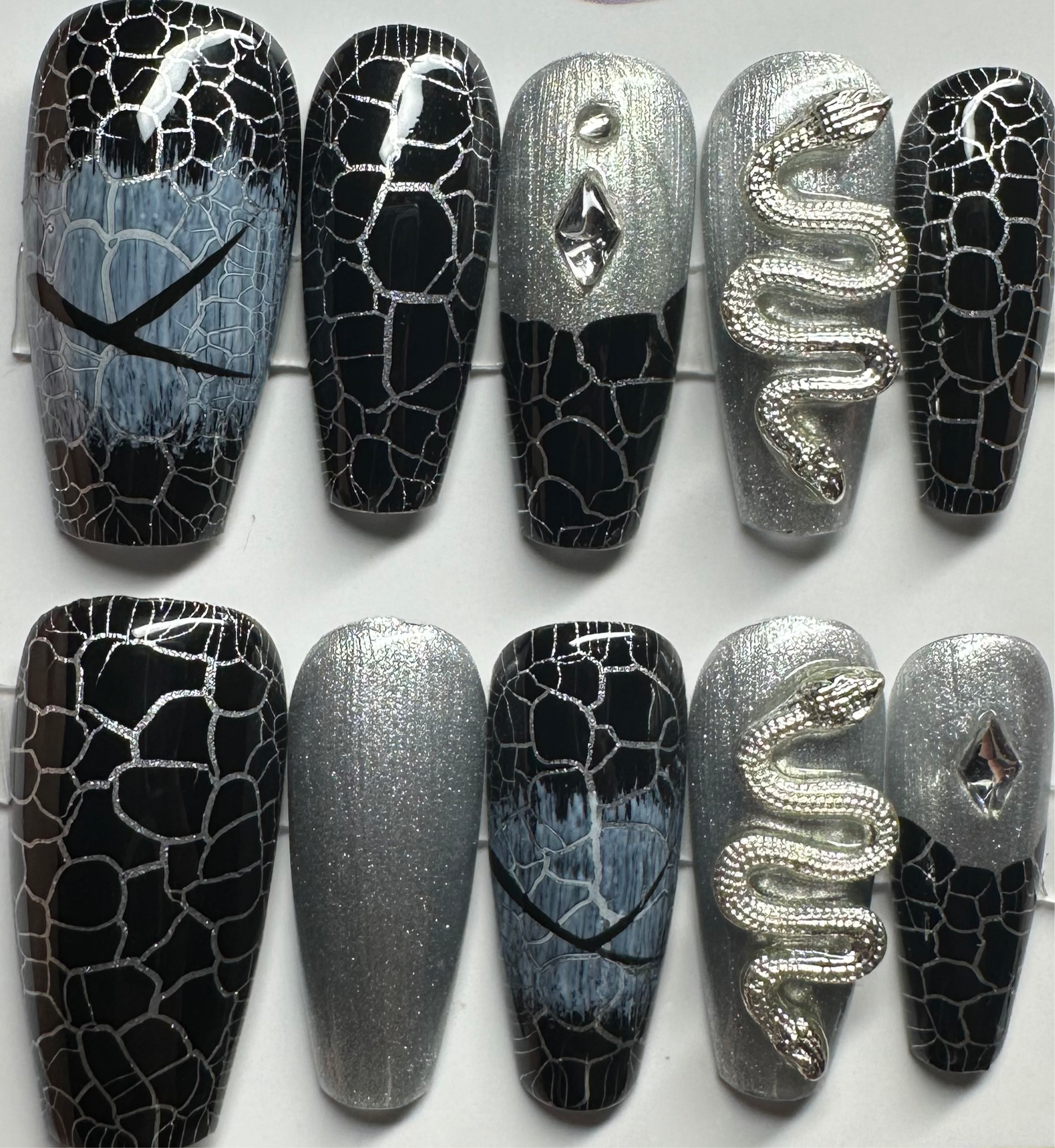 Venomous Glamour ￼ - NJM Nails 